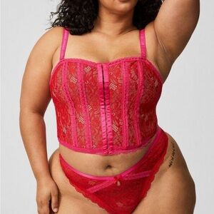 Plus Size Hot Pink Lace Bustier Set Torrid NWT Size 2 729